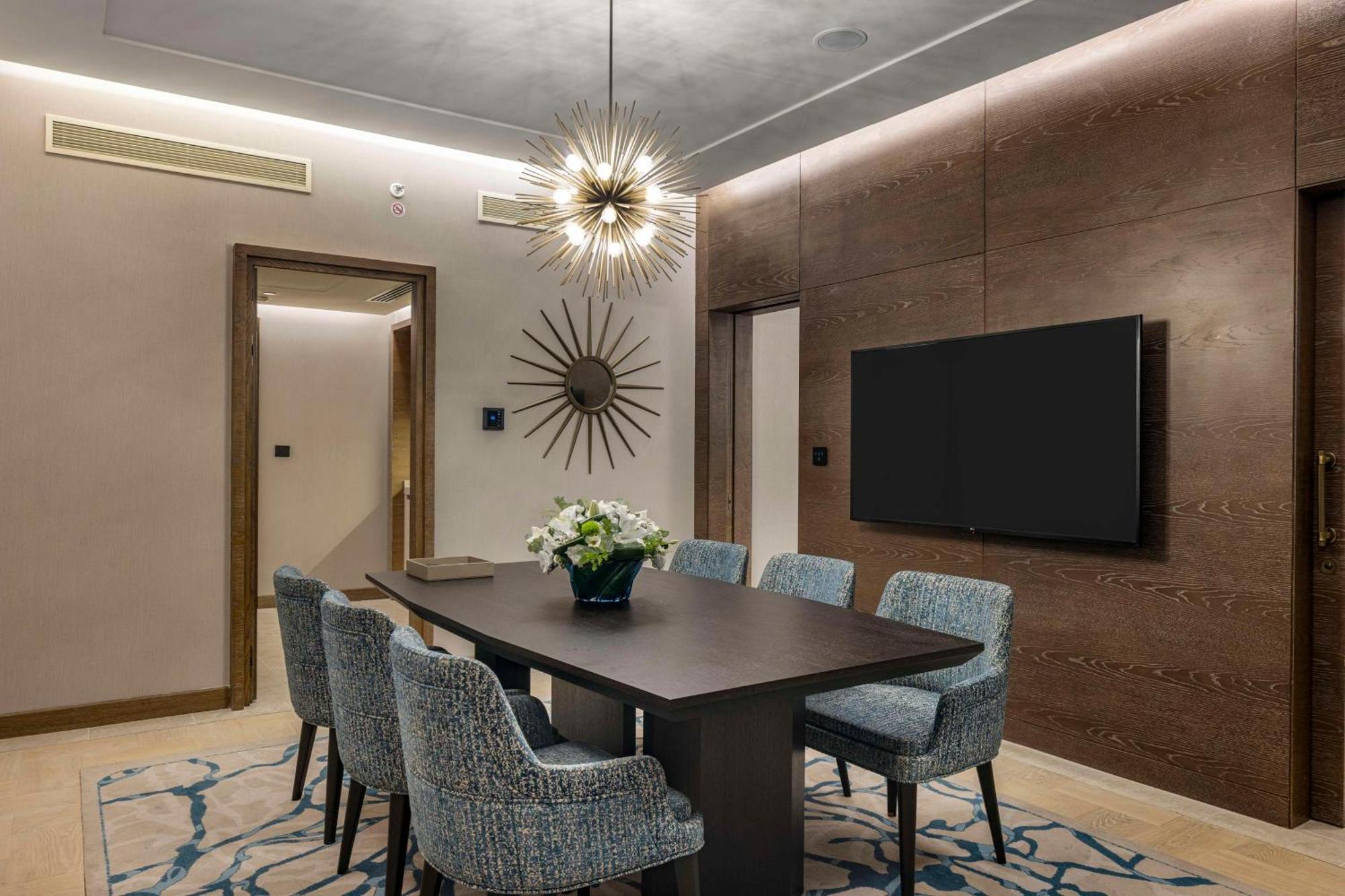 Hilton Bosphorus Готель Стамбул