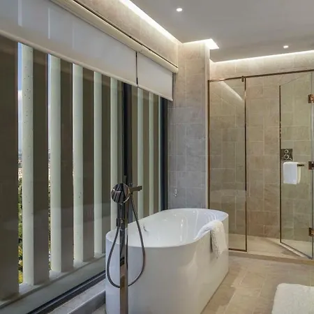 Готель Hilton Istanbul Bosphorus Екстер'єр фото